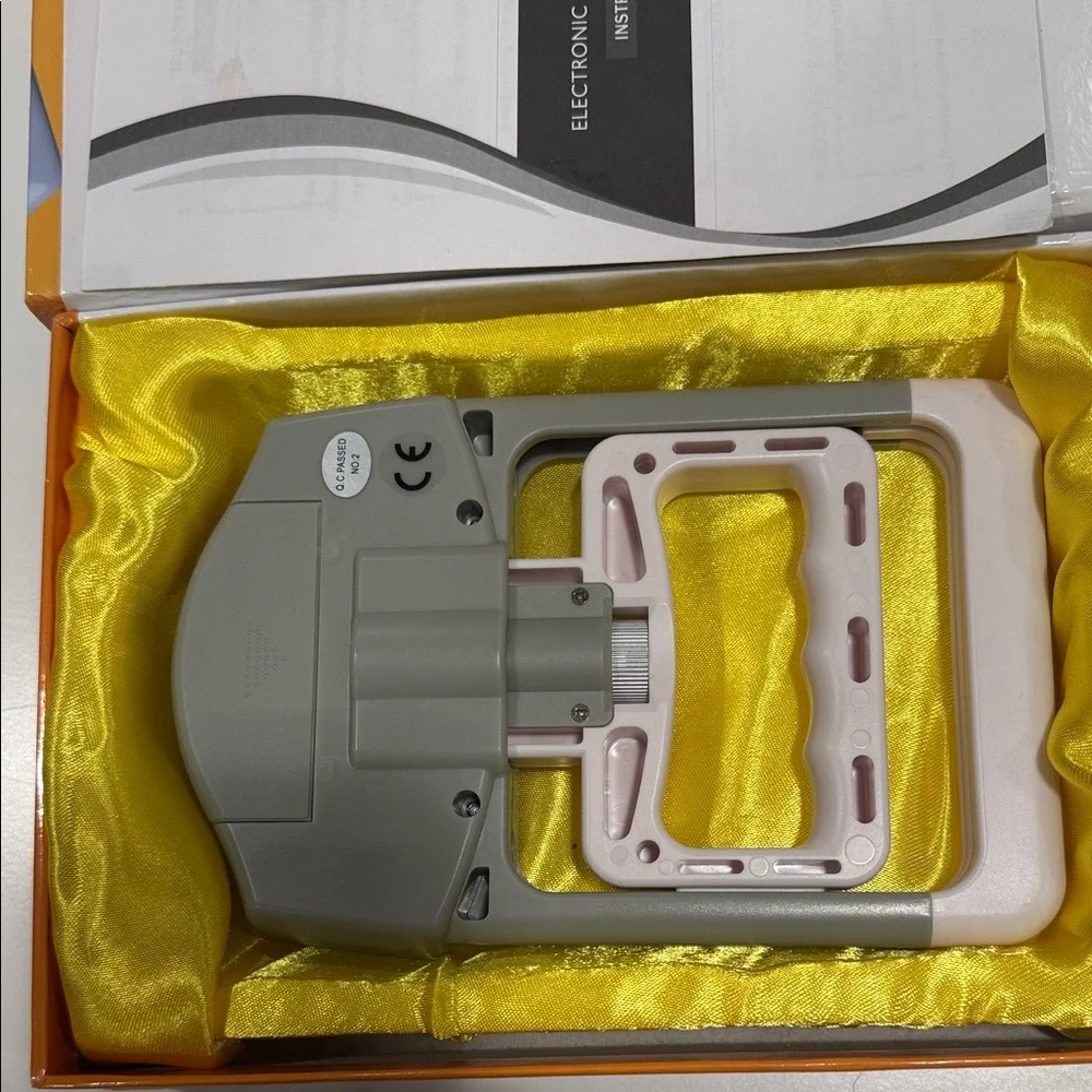 Digital Hand Dynamometer - Picture 4 of 6